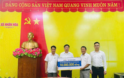 Mavin lan tỏa tinh thần tương thân tương ái tại xã Nhân Hòa sau bão Wipha